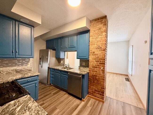 Building Photo - Stunning 3-Bedroom Home with Everything You’ve Been Looking For!