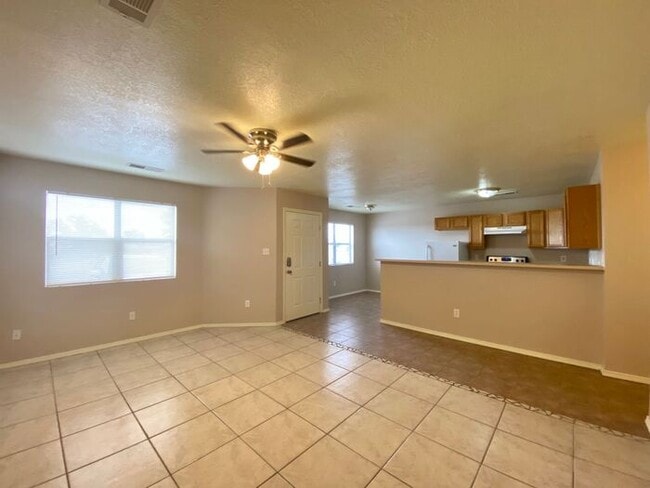 Building Photo - 2BR/1Bath - 4 Plex in Rio Rancho