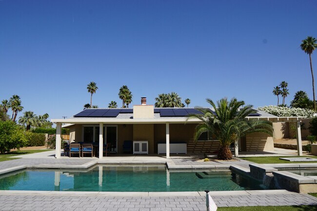 Building Photo - 45945 Verba Santa Dr