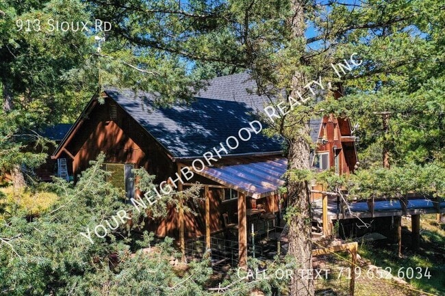 Building Photo - 913 Sioux Rd