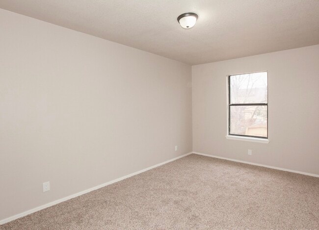 Building Photo - 3383 S 141st E Ave