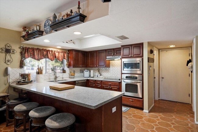 Building Photo - 23265 Vía Del Arroyo