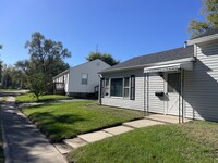 Building Photo - East St Duplex