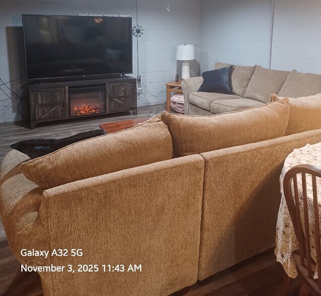 Building Photo - 794 Whitling Rd