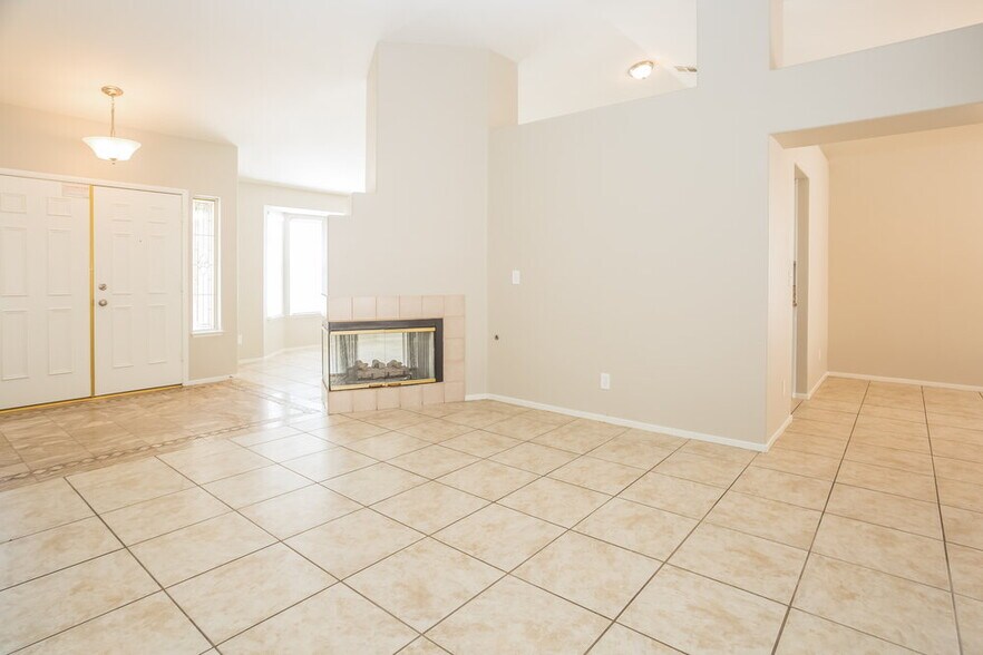 Building Photo - 4416 W La Madre Way