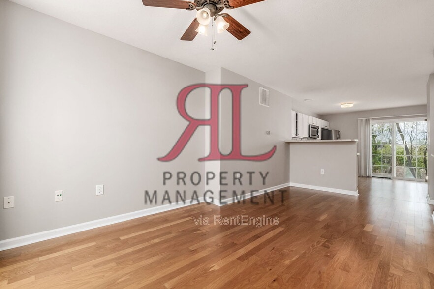 Building Photo - 5807 Bridgehampton Dr