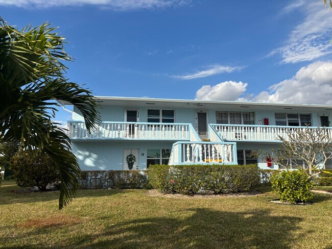 Building Photo - 115 Camden E