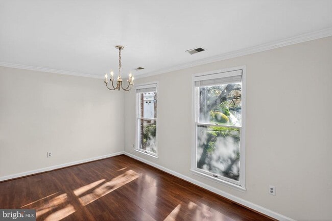 Building Photo - 219 Heather Ct