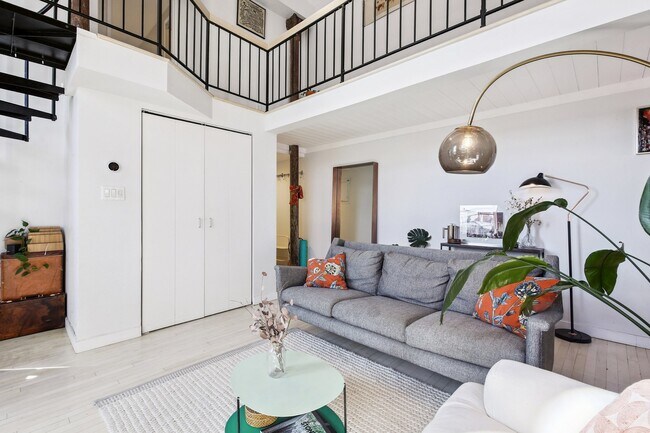 Building Photo - 464-470 Central Ave