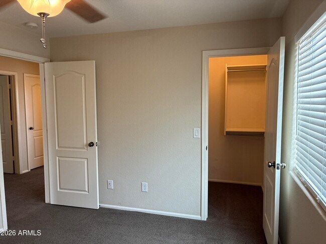 Building Photo - 2217 W Steed Ridge