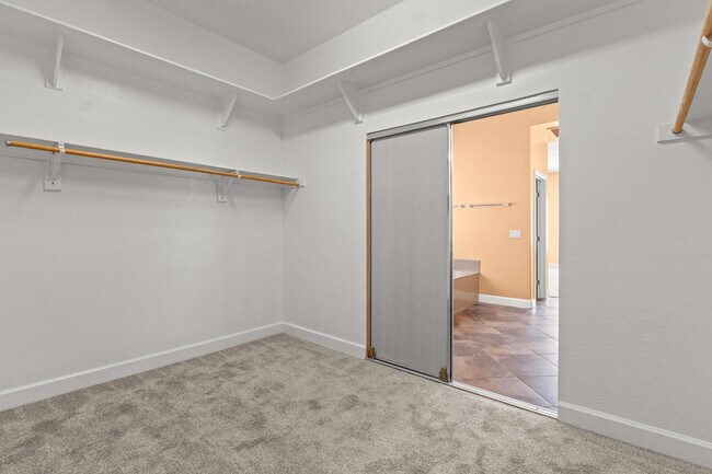 Building Photo - 2771 E Wisteria Dr