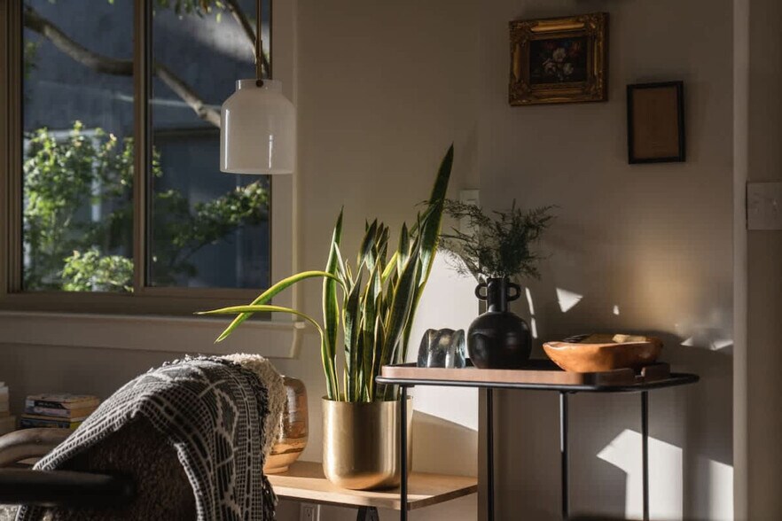 Building Photo - 10 Truitt Ln