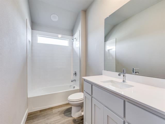 Building Photo - 1240 Bosque Ln