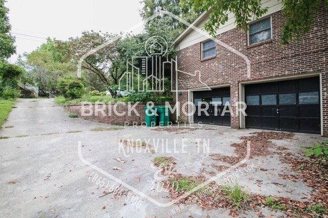 Building Photo - 8637 Glen Echo Dr
