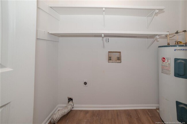 Building Photo - 974 Stewarts Creek Dr