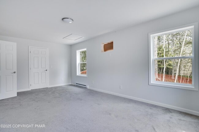 Building Photo - 458 Country Pl Dr