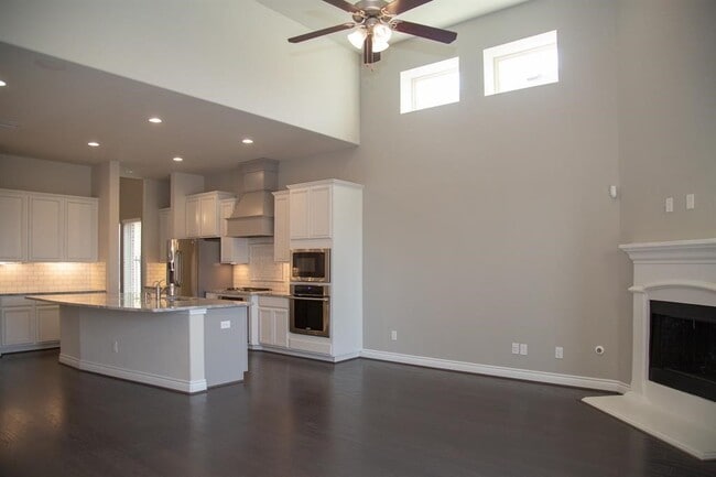 Building Photo - 4902 Thunder Creek Ln