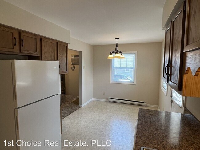 Building Photo - 2 br, 1 bath House - 420 West