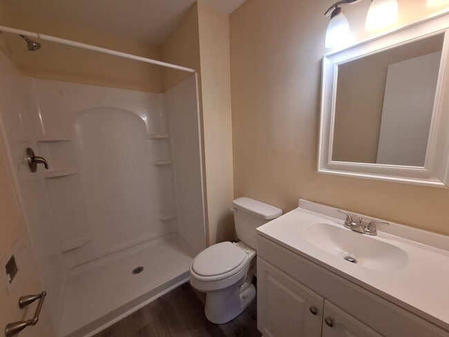 Building Photo - 408 Savage Dr