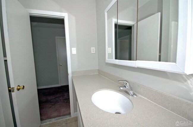 Building Photo - 1 Orchid Ct