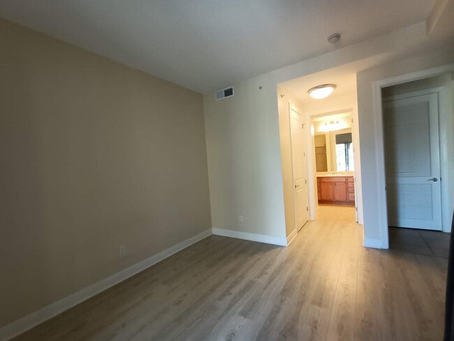 Building Photo - 8010 Via Sardinia Way