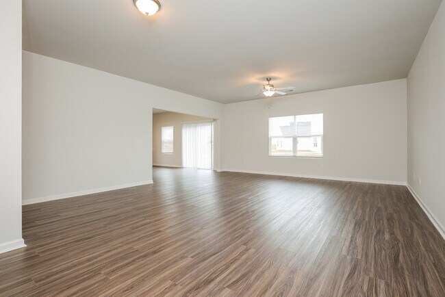 Building Photo - 109 Shire Dr