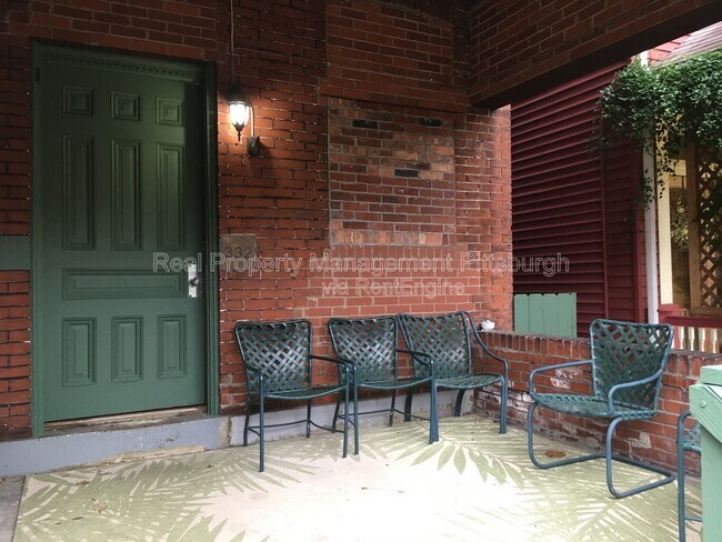 Building Photo - 332 Lehigh Ave