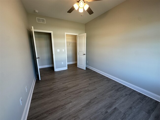 Building Photo - 437 Adalynn Cir