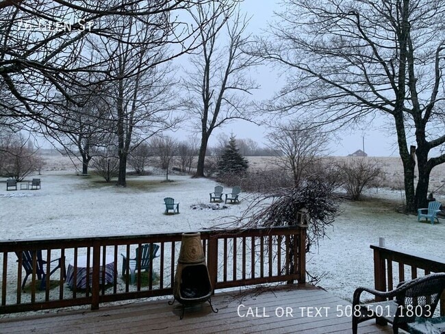 Building Photo - 76 Glen St