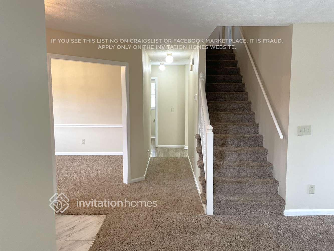 Building Photo - 3915 Summit Chase