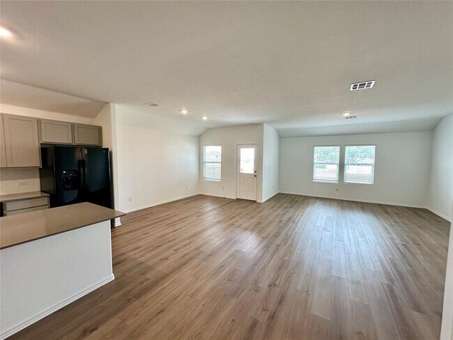 Building Photo - 160 Crawford