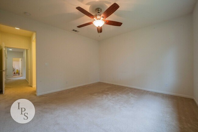 Building Photo - Harlan Ranch Clovis Home, 3BR/2BA, Amazing Community - Lots of Amenities!