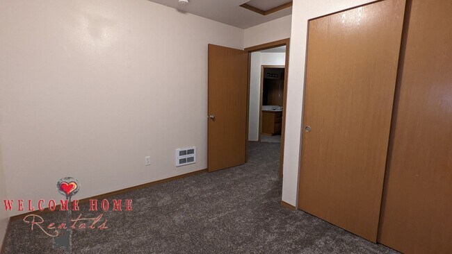 Building Photo - The amenities of an apartment community in...