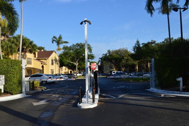 Building Photo - 2319 N Congress Ave