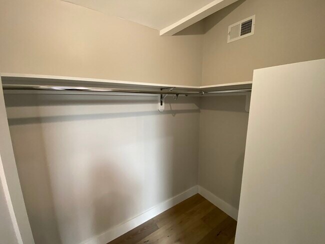 Building Photo - 300 Somerville Ave