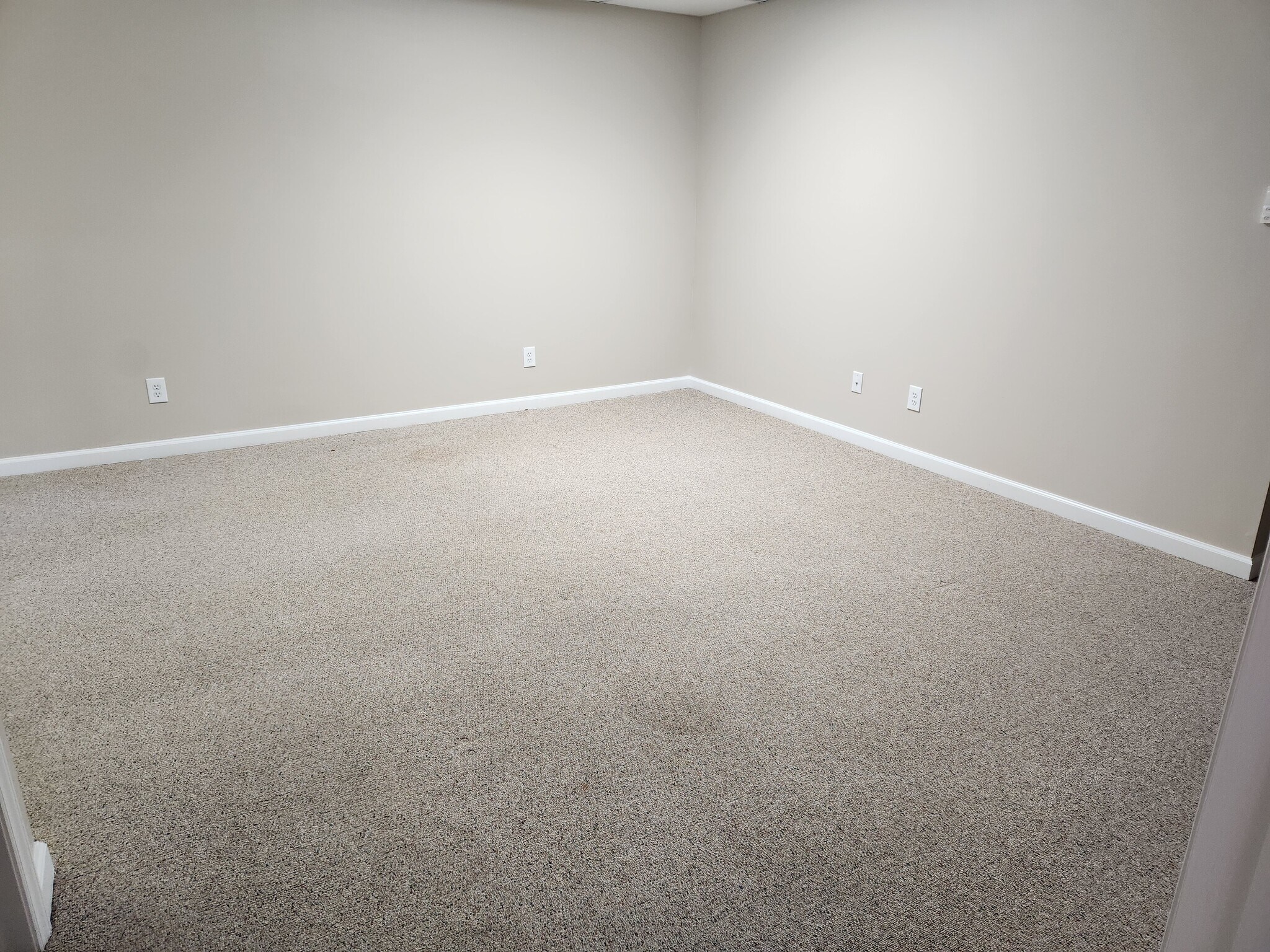 Building Photo - 103 Thornewood Dr