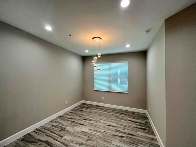 Building Photo - 212 Gypsy Palace Ln