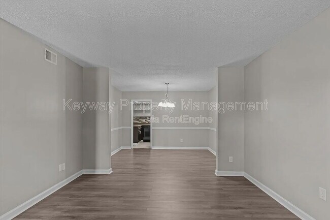 Building Photo - 2918 Arrowhead Dr