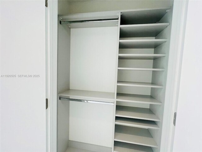 Building Photo - 851 NE 1st Ave