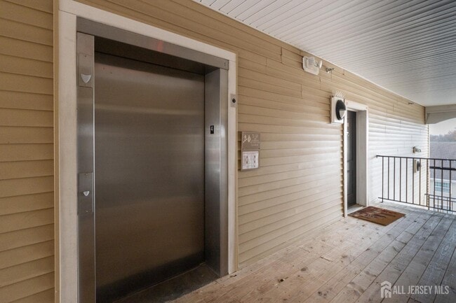 Building Photo - 541 E Celebration Way