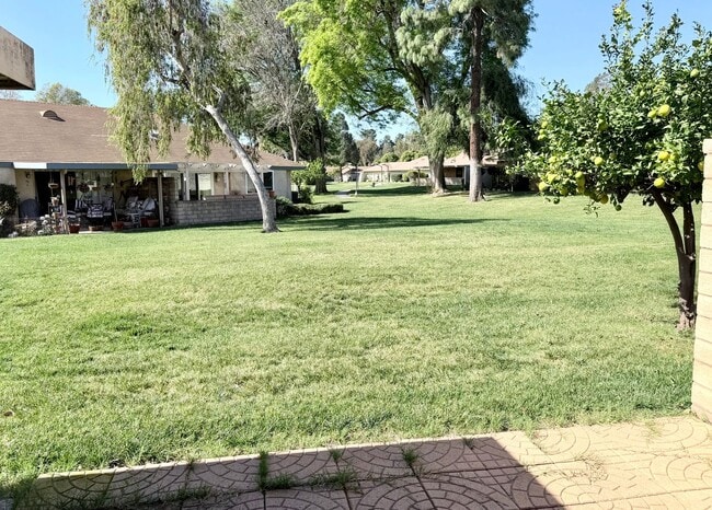 Building Photo - Coronado model with enclosed patio room in Leisure Village Camarillo