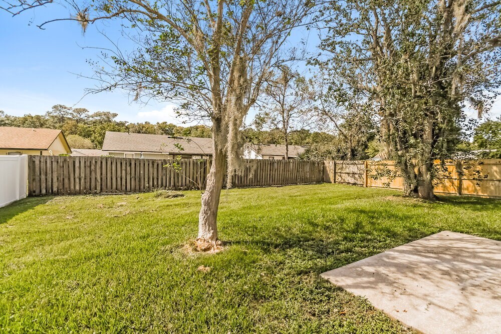 Building Photo - 1545 Kingfisher Blvd