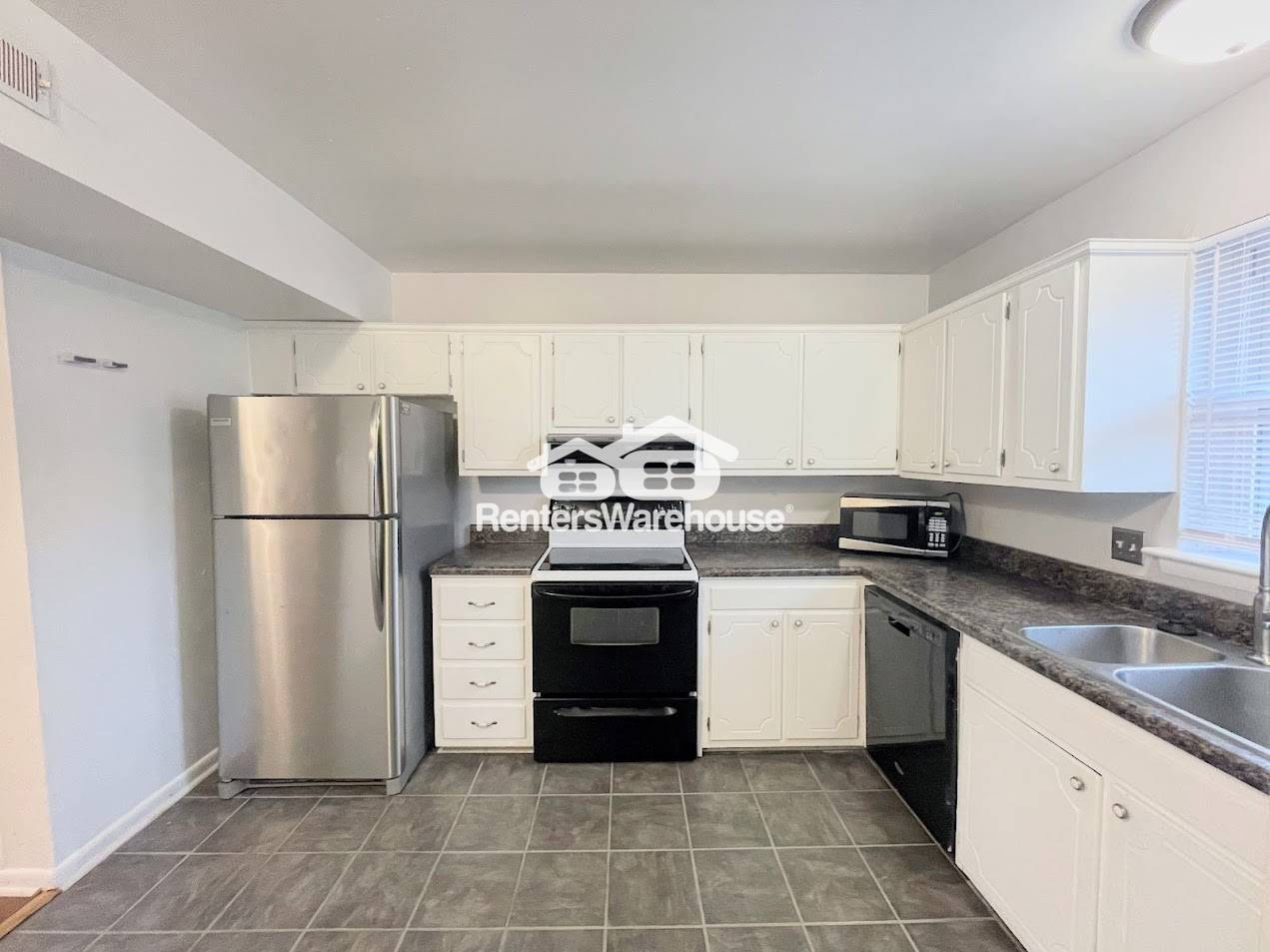 Building Photo - 5629 Banbury Ct