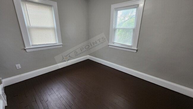 Building Photo - 20609 Hillgrove Ave
