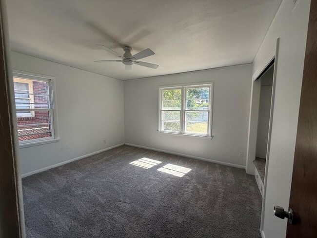 Building Photo - 3032 NW 67th St