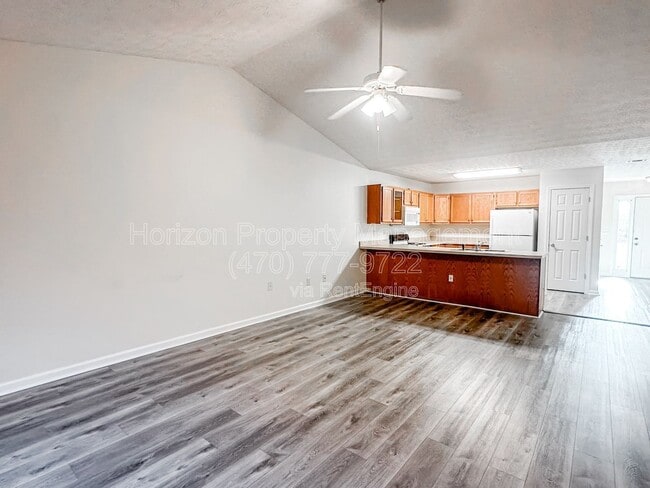 Building Photo - 3903 Hidden Hollow Dr