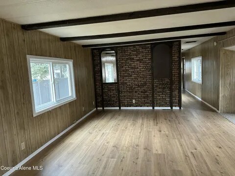 Building Photo - 608 S Meadowdale Ave