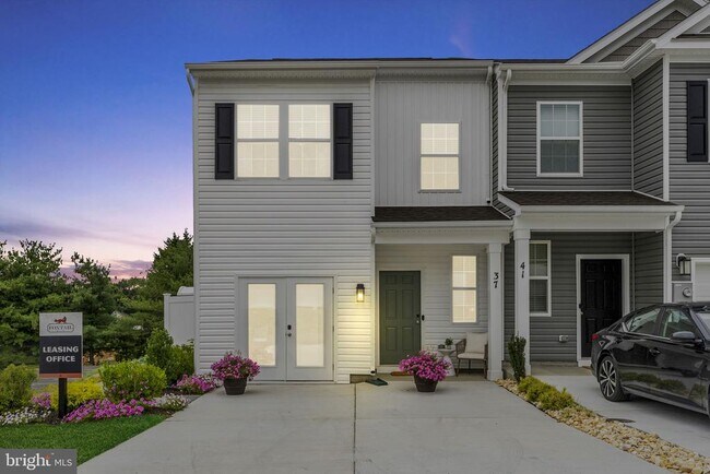 Building Photo - 37 Wisdom Ln