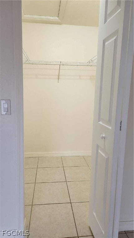 Building Photo - 2147 Fairway Dr