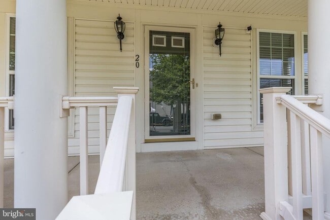 Building Photo - 20 Houser Dr